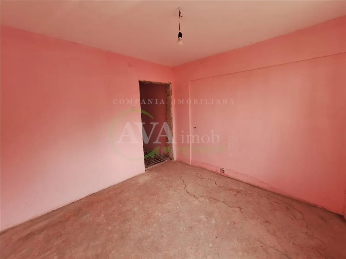 Apartament 3 camere decomandat Mioritei-Bacau - foto 14