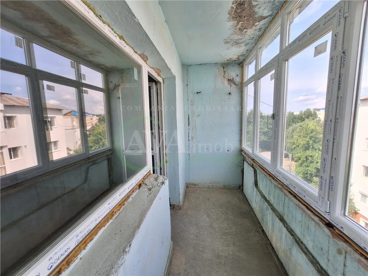 Apartament 3 camere decomandat Mioritei-Bacau - foto 3