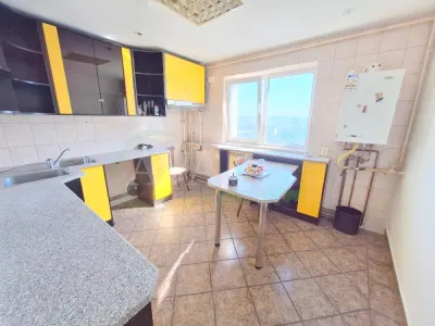 Apartament 3 camere decomandat, zona Nord - foto 1