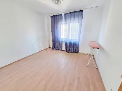 Apartament 3 camere decomandat, zona Nord - foto 9