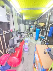 Spalatorie auto functionala – 4 boxe, teren 600 mp – zona CFR, Bacau - foto 4