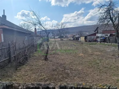 Teren intravilan 2000 mp, deschidere 15,8 ml, zona Hemeius - foto 3