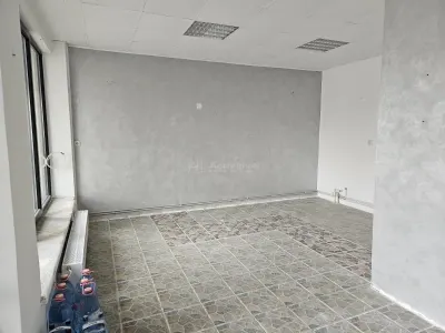 Spatiu comercial de inchiriat 110 mp Central Fieni - foto 6