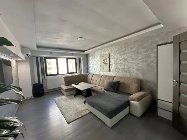 Apartament 3 camere Reșița - poza 2