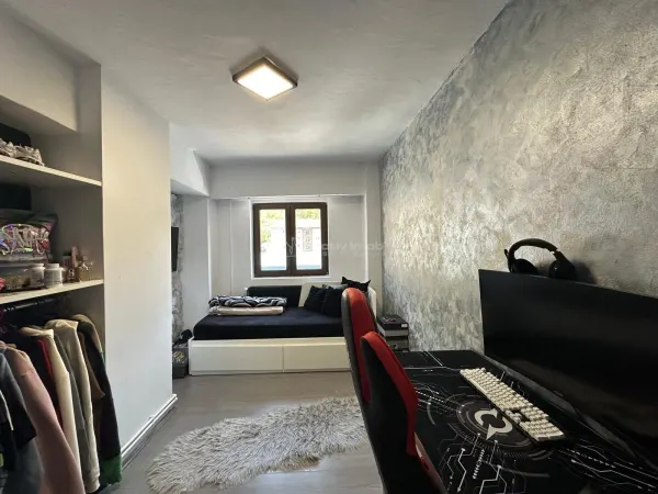 Apartament 3 camere Reșița - poza 4