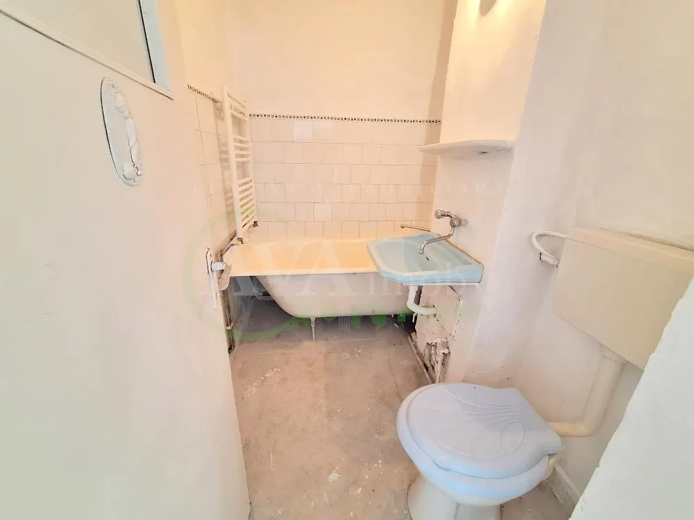 Apartament 2 semidecomandate, cu centrala, zona Cora - foto 8