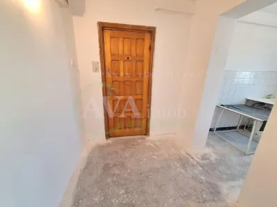 Apartament 2 semidecomandate, cu centrala, zona Cora - foto 9