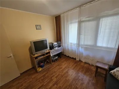 Resita, 3 Cam. Dec., Mobilat+Utilat, Parter Inalt, Micro 4 - foto 25