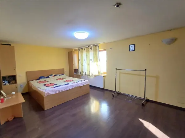 Casă 5 camere Domnești - poza 9
