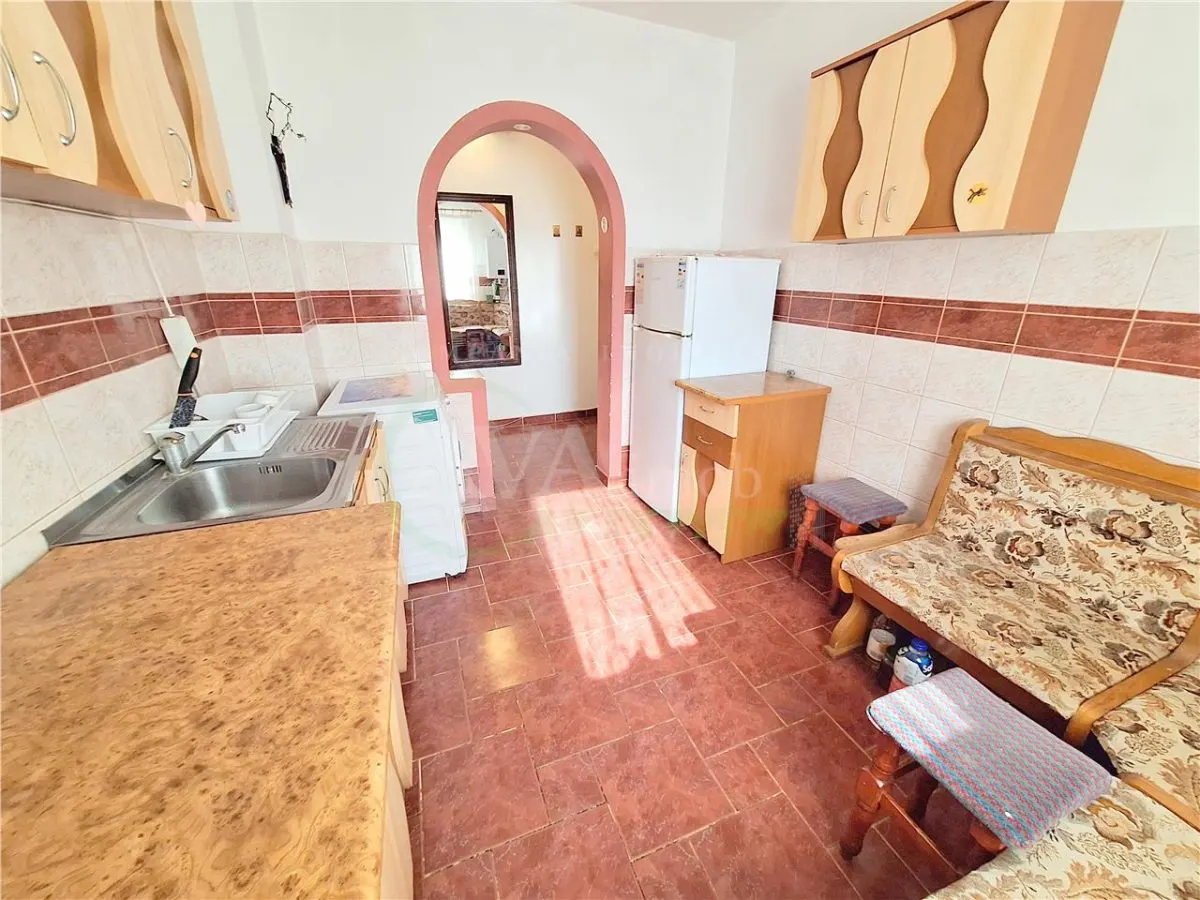 Apartament 2 camere, mobilat si utilat, etaj 3 din 4, Bacau - foto 3