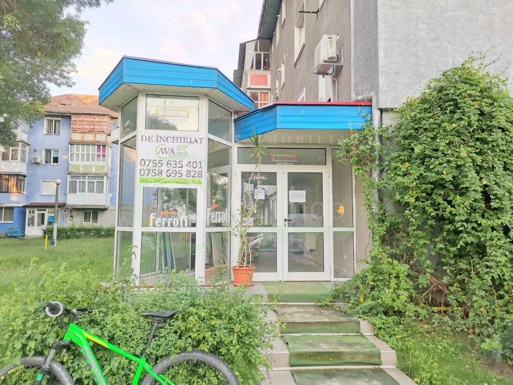 Spatiu comercial de inchiriat – Onesti, str. Republicii | Vad format, trafic pietonal - foto 1