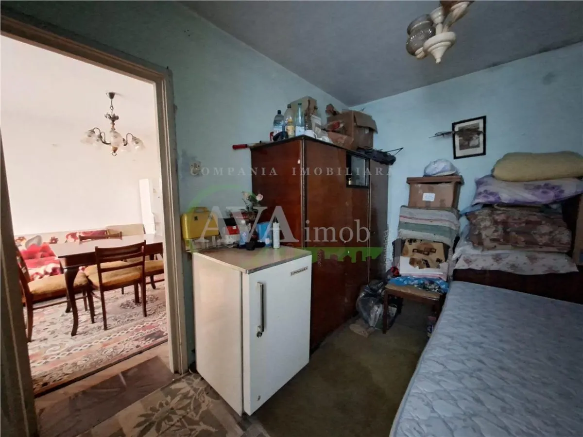 Apartament 2 camere nedecomandat , zona Piata Sud - foto 2