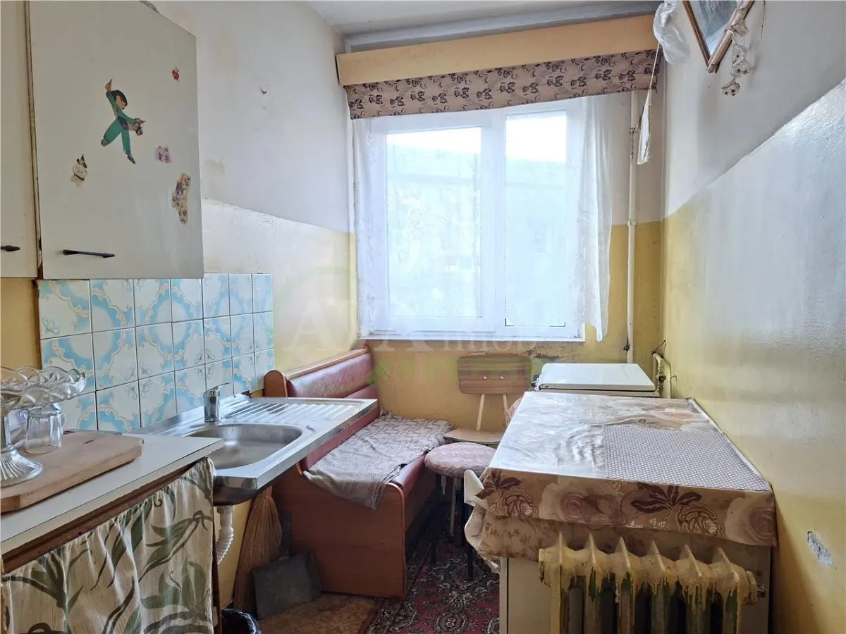 Apartament 2 camere nedecomandat , zona Piata Sud - foto 4