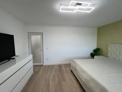 Lugoj, Apartament De Lux La Cheie, 1 Cam.,  43 Mp. et 3, Malul Timișului Langa Gelaterie - foto 14