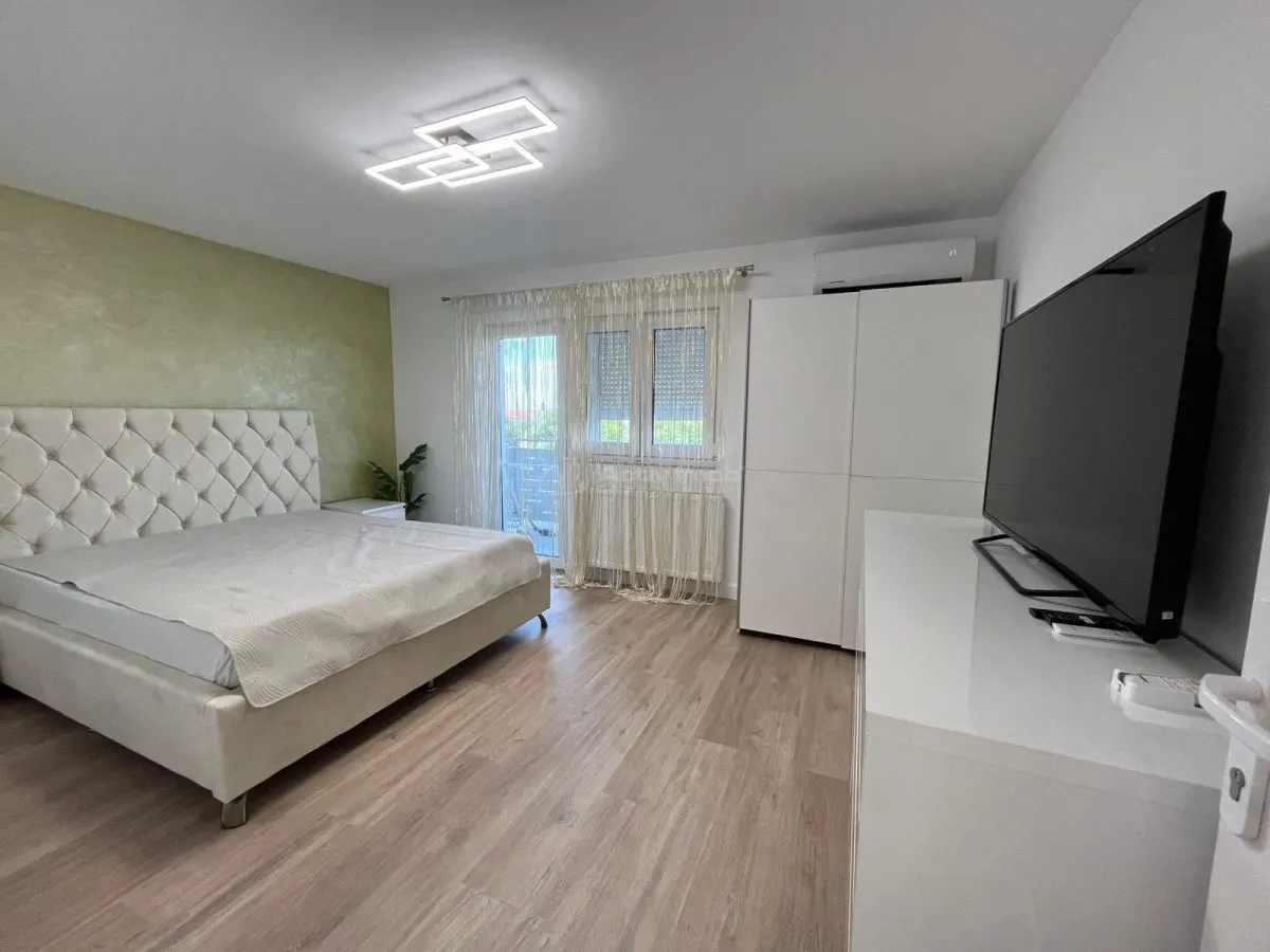 Lugoj, Apartament De Lux La Cheie, 1 Cam.,  43 Mp. et 3, Malul Timișului Langa Gelaterie - foto 16