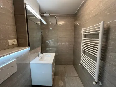 Lugoj, Apartament De Lux La Cheie, 1 Cam.,  43 Mp. et 3, Malul Timișului Langa Gelaterie - foto 22