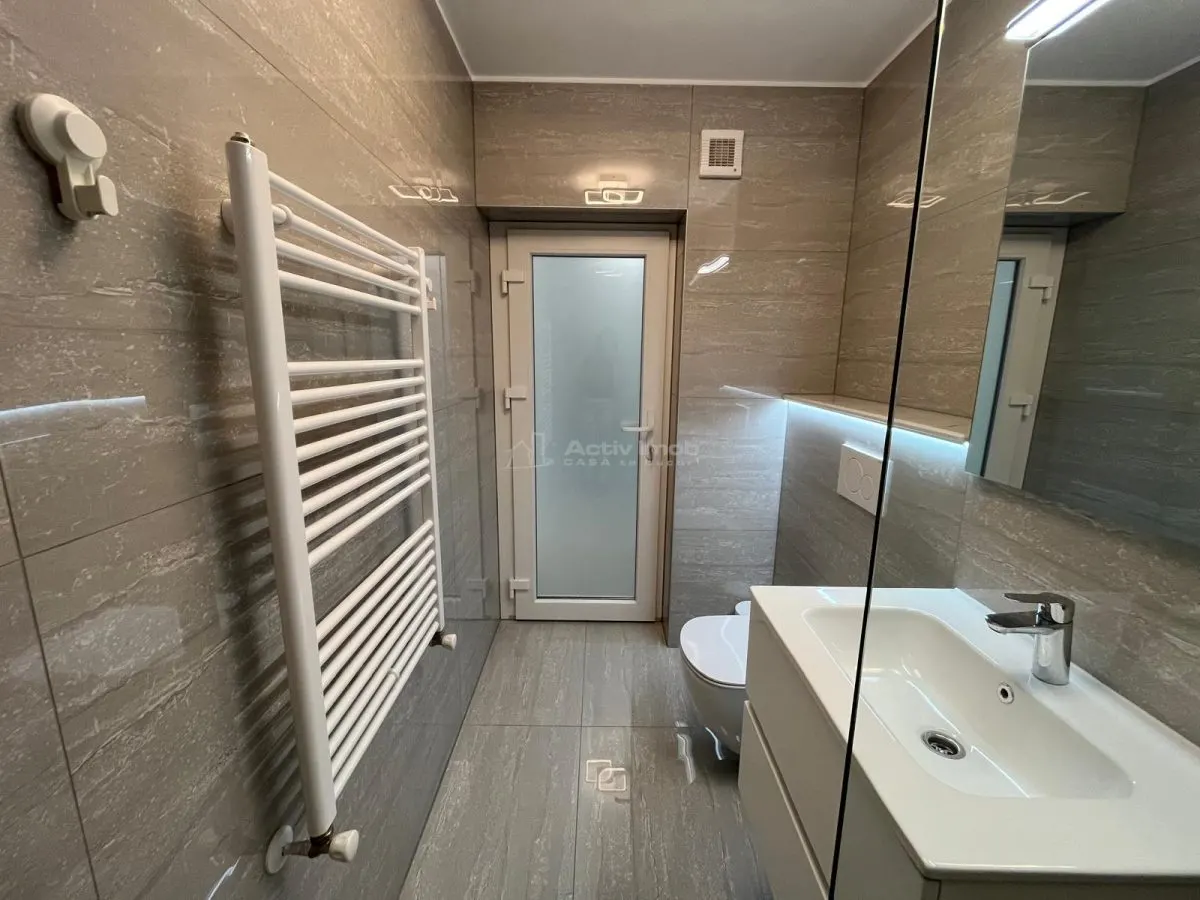 Lugoj, Apartament De Lux La Cheie, 1 Cam.,  43 Mp. et 3, Malul Timișului Langa Gelaterie - foto 23