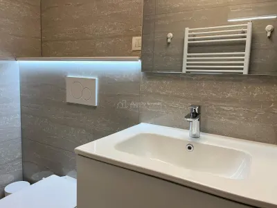 Lugoj, Apartament De Lux La Cheie, 1 Cam.,  43 Mp. et 3, Malul Timișului Langa Gelaterie - foto 28