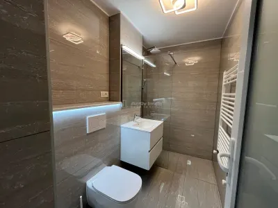 Lugoj, Apartament De Lux La Cheie, 1 Cam.,  43 Mp. et 3, Malul Timișului Langa Gelaterie - foto 7