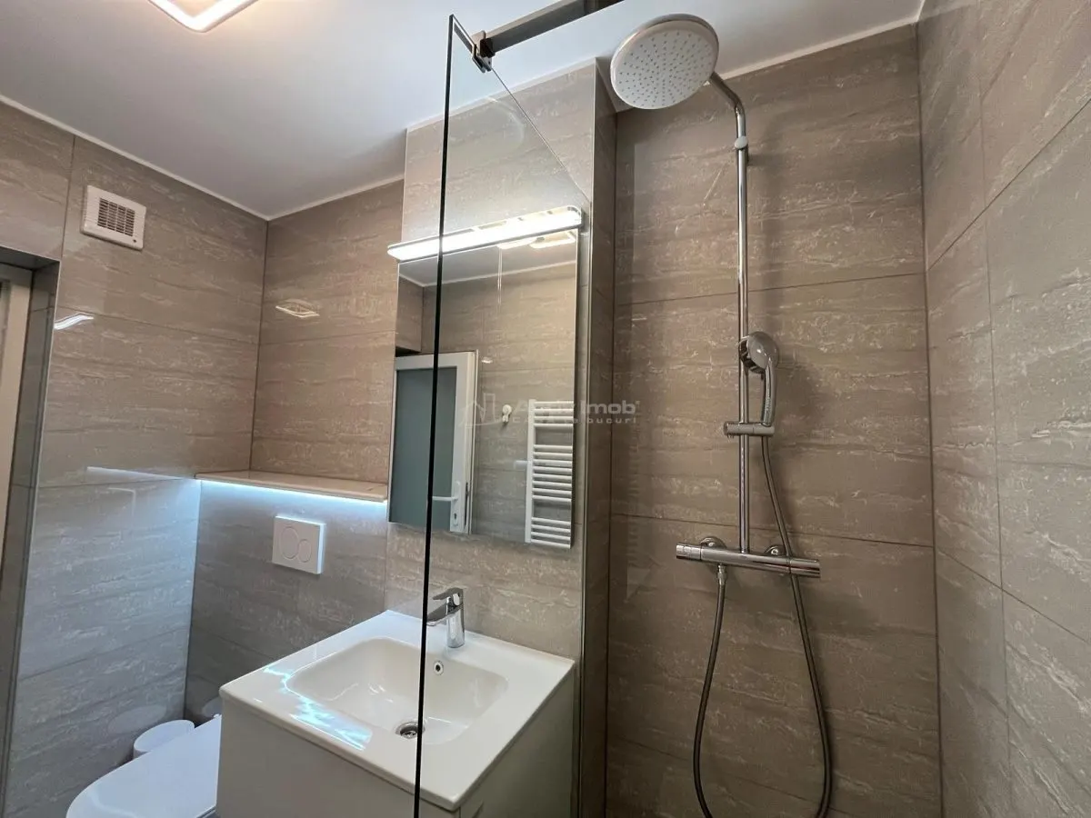 Lugoj, Apartament De Lux La Cheie, 1 Cam.,  43 Mp. et 3, Malul Timișului Langa Gelaterie - foto 9