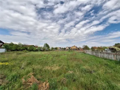 Teren intravilan 1200 mp, deschidere 30 ml, zona Serbanesti - Bacau