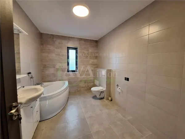 Casă 3 camere Bacău - poza 15