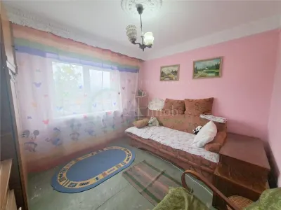 Apartament 2 camere, cu centrala, aproape de Liceul Pedagogic - Bacau