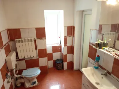Oravita, Casa la Cheie, 7 Incaperi, Posibilitate Mansardare, Pret Negociabil - foto 25