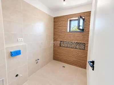 Vanzare - Casa individuala - Prelungirea Ghencea - Margelelor langa STB - 225000E tva inclus - Comision 0 ! - foto 8