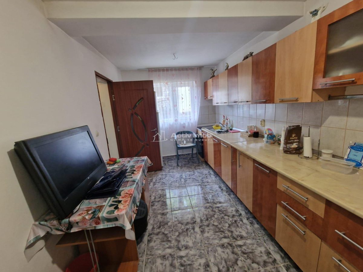 Resita, chirie casa 2 camere STRICT MUNCITORI - foto 4