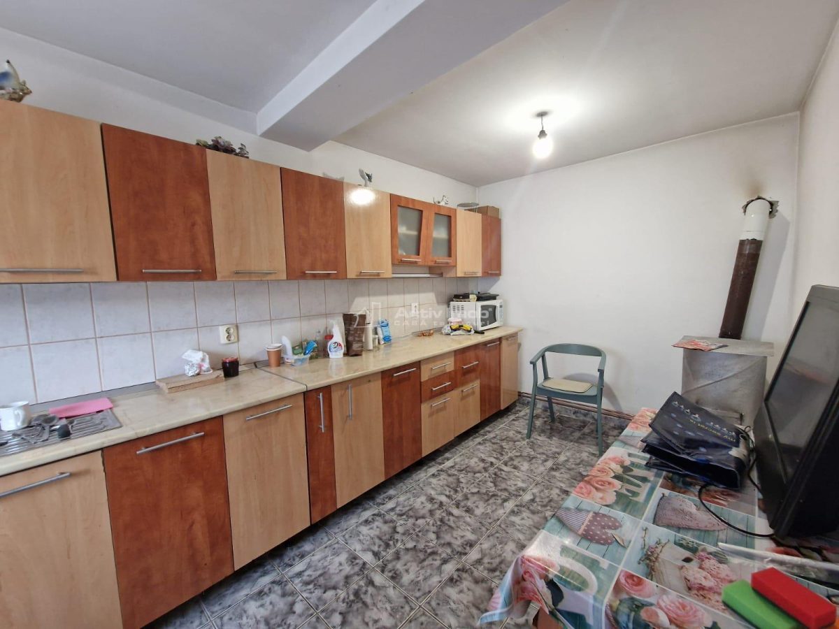 Resita, chirie casa 2 camere STRICT MUNCITORI - foto 5