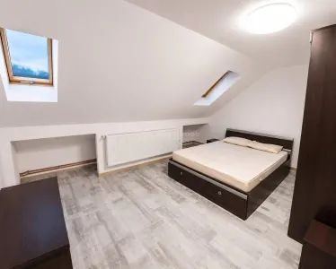 Apartament 4 camere 100 mp de inchiriat str Magurii - foto 6