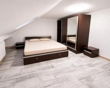 Apartament 4 camere 100 mp de inchiriat str Magurii - foto 7