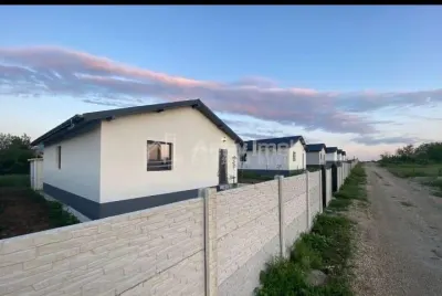 Case individuale pe parter-Mihailesti-Giurgiu-Teren  400 mp-STB - Mihailesti