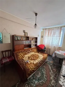 Apartament 3 cam Mazepa 1 etaj 3 langa scoala 28 - foto 3