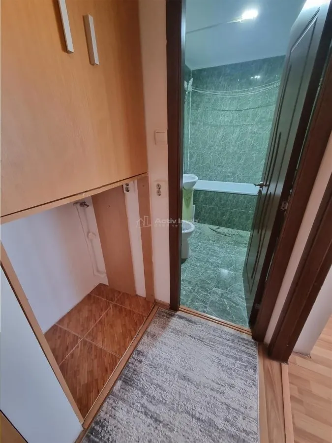 Apartament 2 cam decomandat renovat si mobilat zona 800 - foto 13