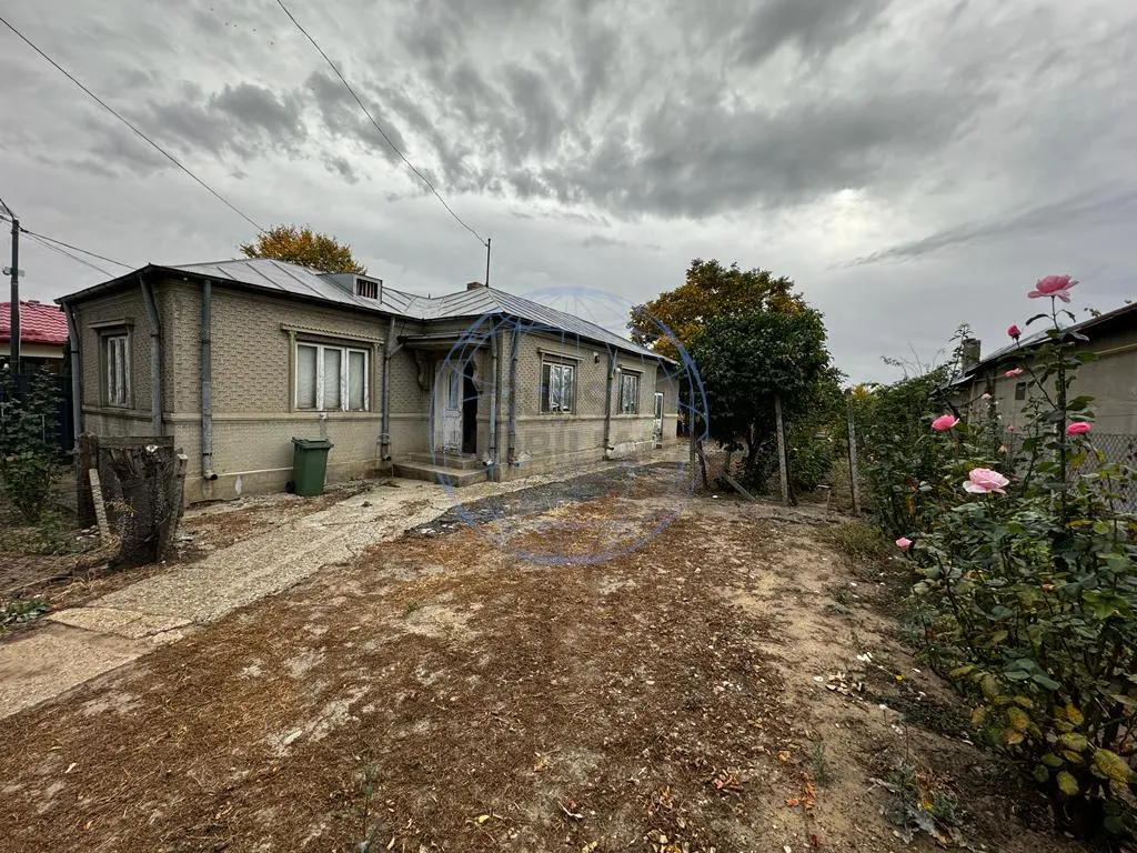 CASA DE VANZARE ODOBESTI (ZONA DE VILE) - foto 3