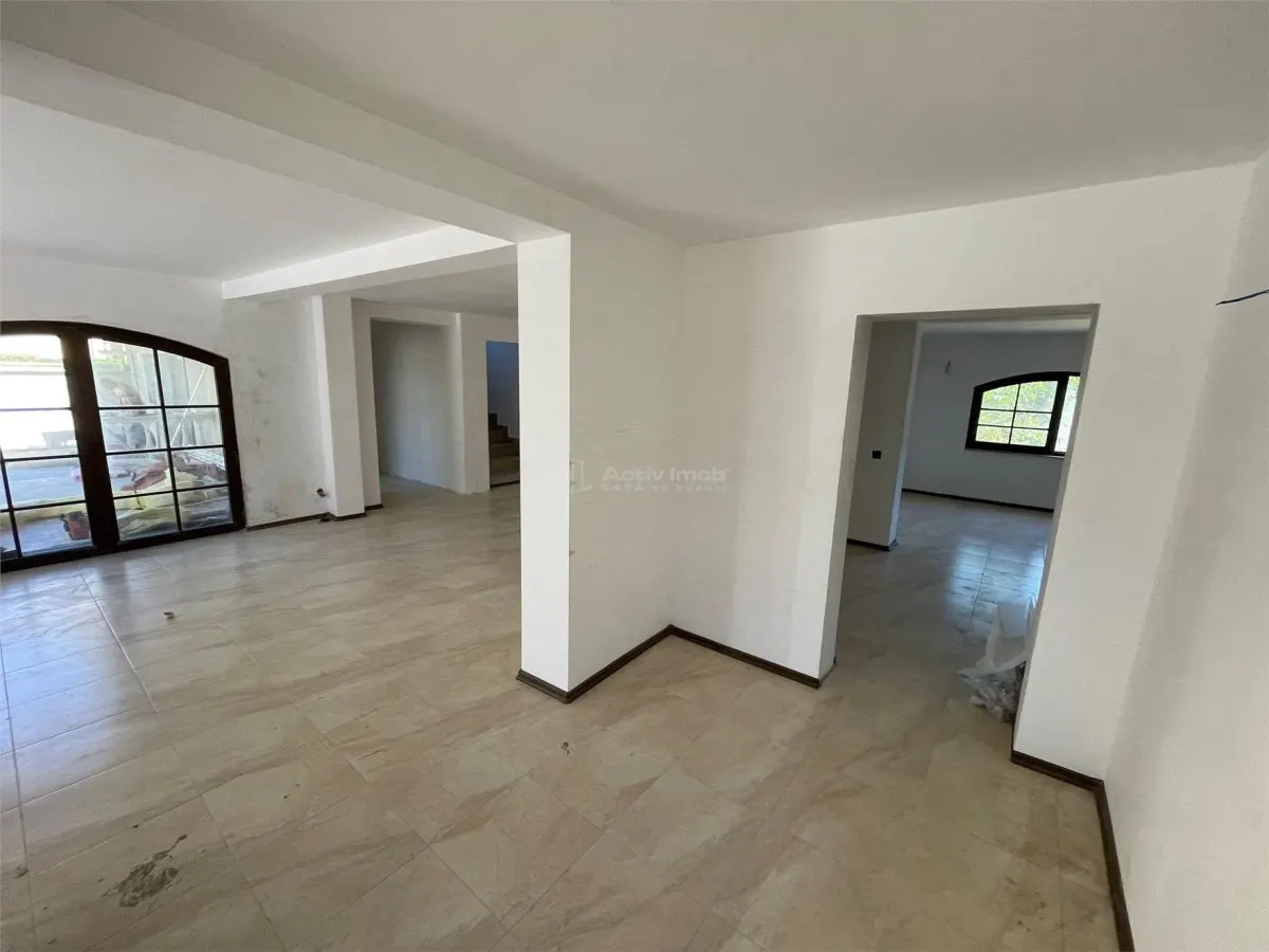 Casa individuala - Petresti Corbeanca - 9 camere - 3 bai - 533mp - 280mp teren - foto 6