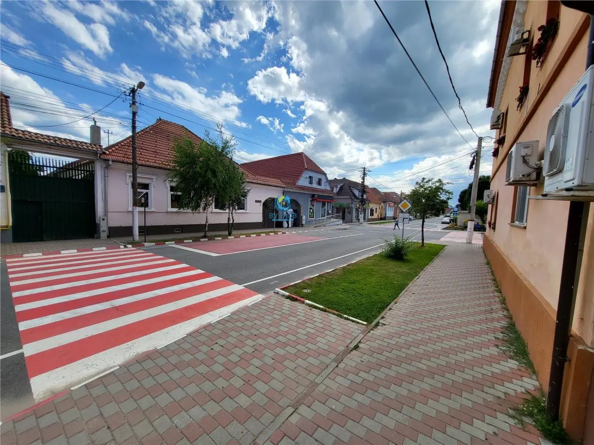 Vanzare spatiu comercial, Ghimbav, Central langa Primarie, vitrina - foto 15