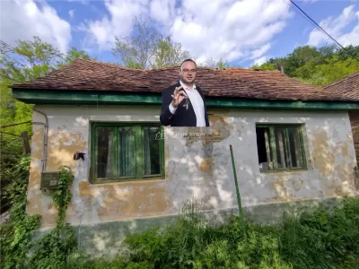 Sasca Montana | Oportunitate | Casa cu 230 MP Teren - foto 1