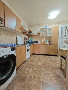 Vanzare apartament 4 camere, decomandat, zona Faget - foto 2