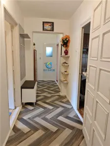 Vanzare apartament 4 camere, decomandat, zona Faget - foto 3