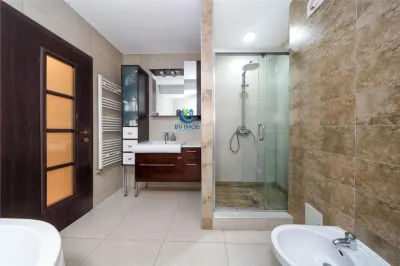 Vanzare apartament 3 camere Ghimbav,, bloc 2010, parcare subterana - foto 16