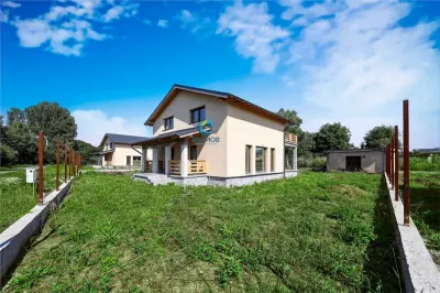 Vanzare Casa la cheie, constructie noua, intabulata,teren 680 mp - foto 2