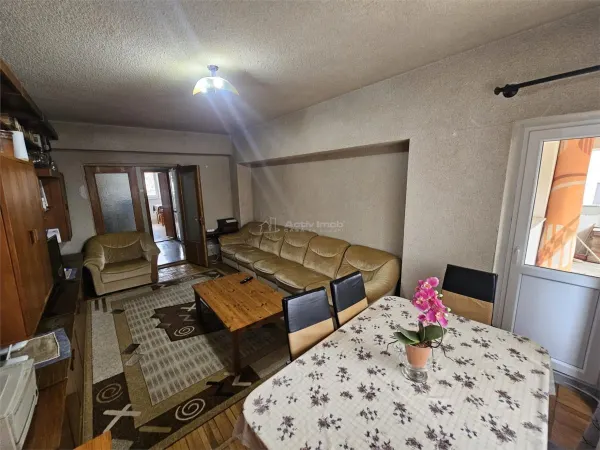 Apartament 3 camere Reșița - poza 21