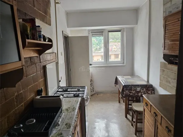 Apartament 3 camere Reșița - poza 22