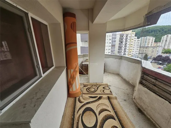 Apartament 3 camere Reșița - poza 8