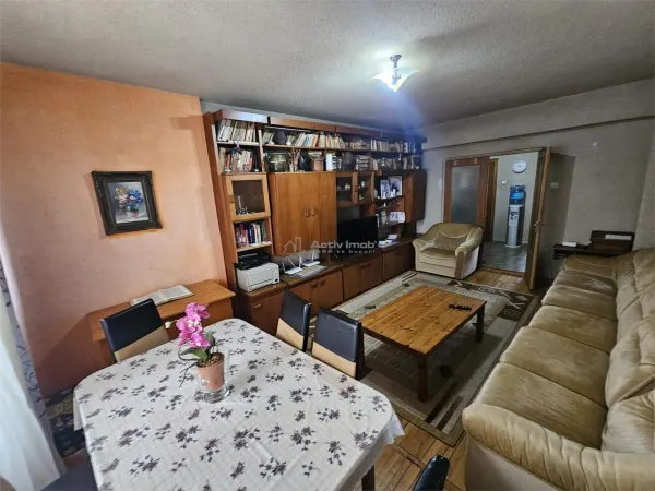 Apartament 3 camere Reșița - poza 10
