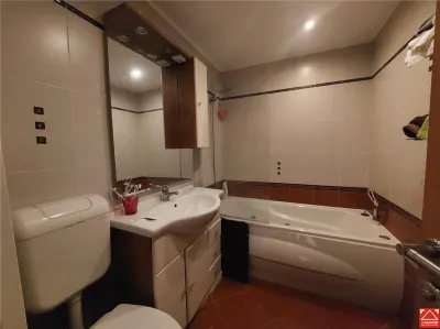 Apartament cu acces stradal pentru cabinet sau birou - foto 9
