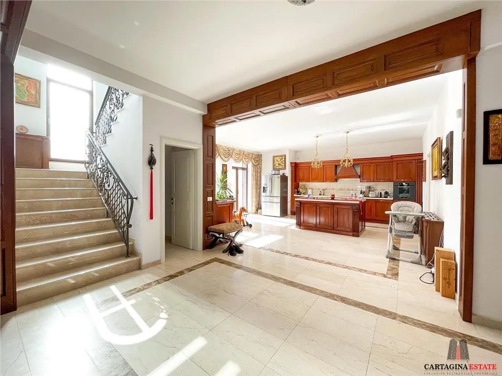 Vila eleganta / Mark Twain / Cambrige /Jolie Ville / COMISION 0 - foto 12